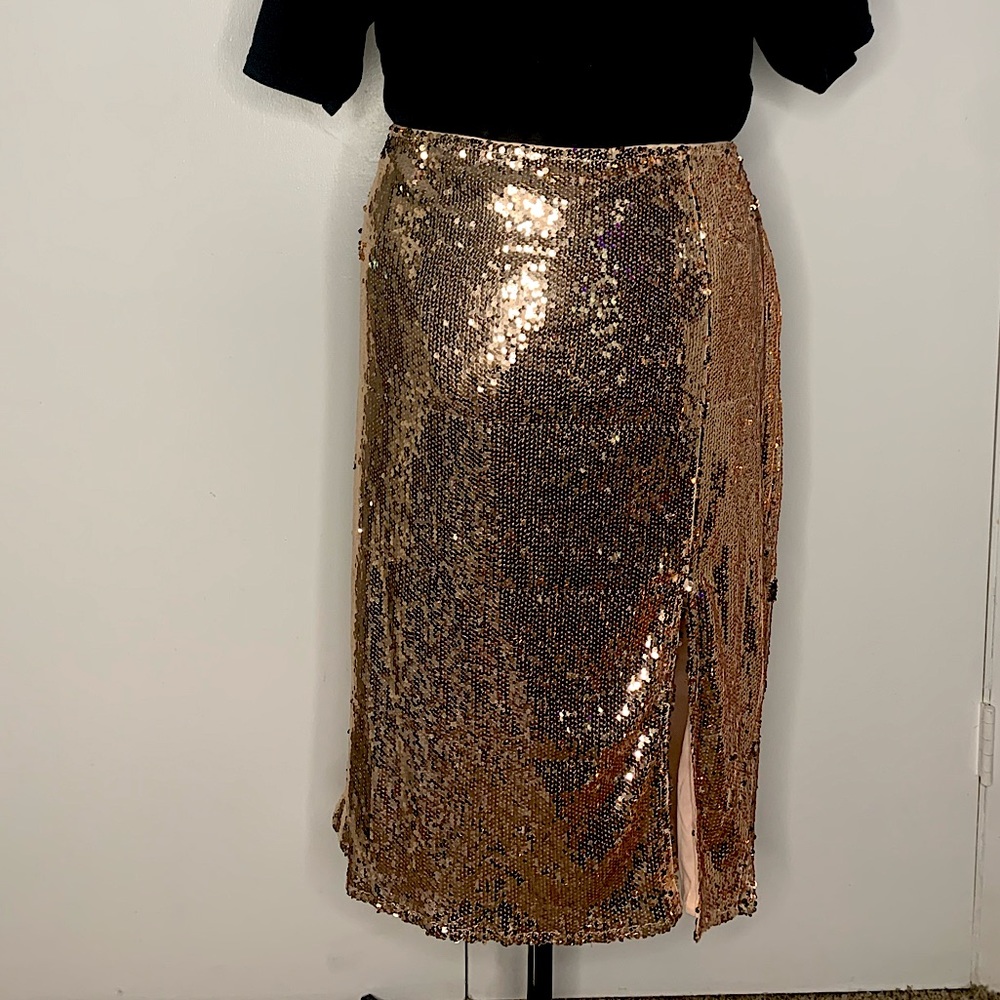 Size 20 Gold sequin skirt